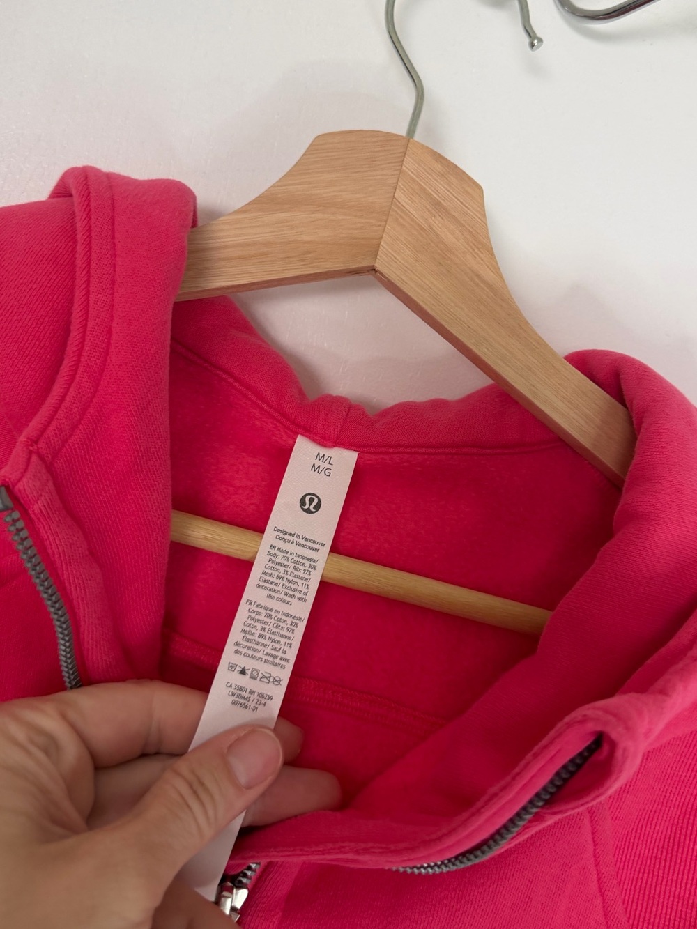 NWOT oversized lululemon scuba hoodie - Picture 2 of 5